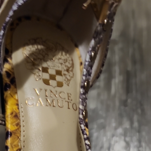 Vince Camuto Multicolor Strappy Sandals - Picture 2 of 6